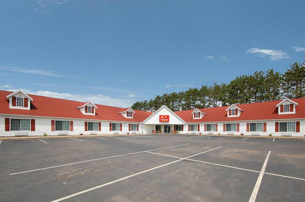 Econo Lodge Inn & Suites Eau Claire Exterior foto